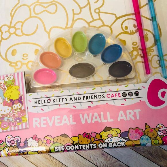 Hello Kitty and Friends Cafe Paint & Reveal Wall Art Kit (Gold) - Picture 2 of 4
